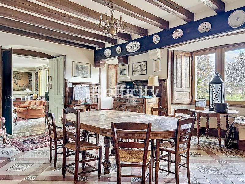 Demeure - 431 m² - 13 pièces