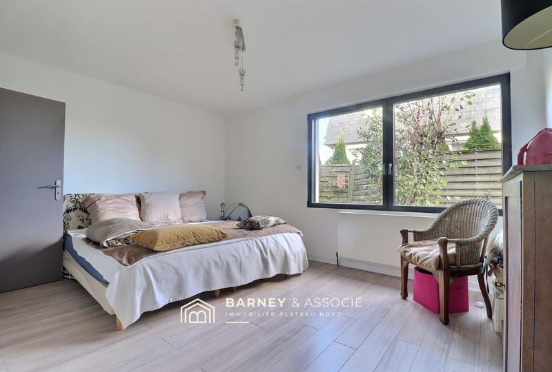Maison contemporaine - 221 m² - 8 pièces