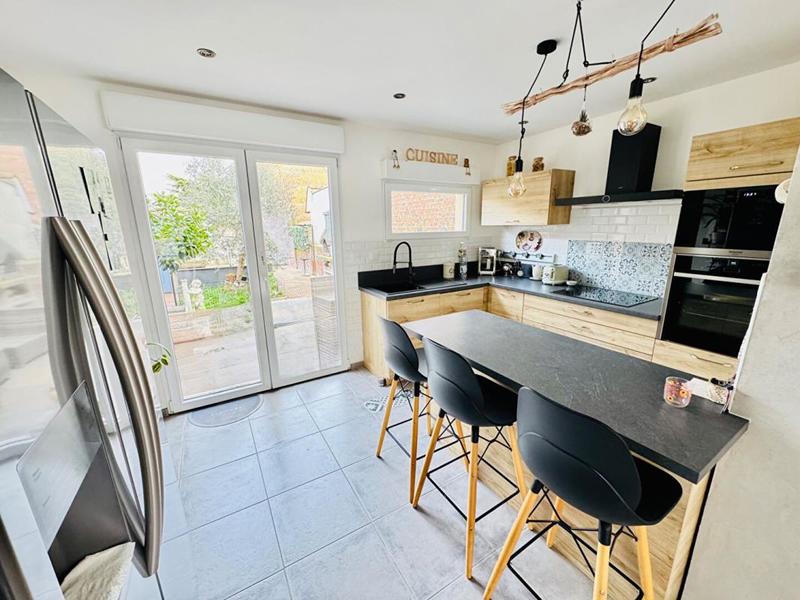 Maison - 81 m² - 4 pièces