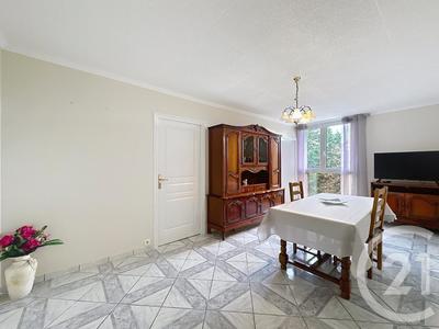 Appartement - 66 m² - 4 pièces