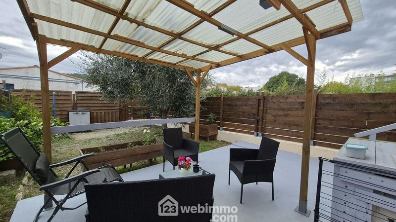 Maison - 90 m² - 5 pièces