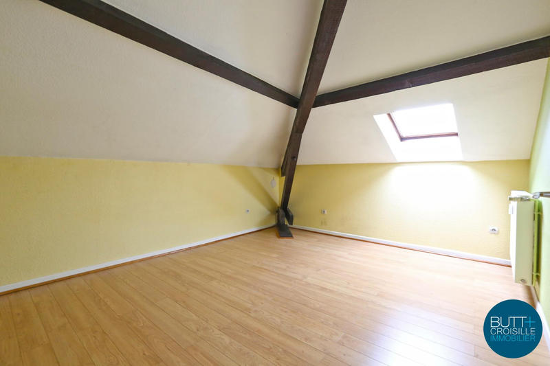 Appartement - 79 m² - 5 pièces