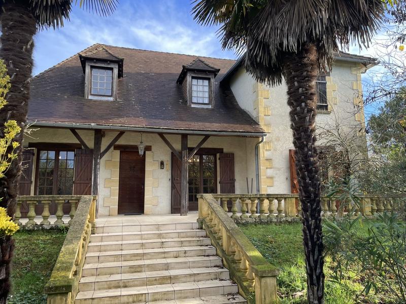 Maison - 141 m² - 5 pièces