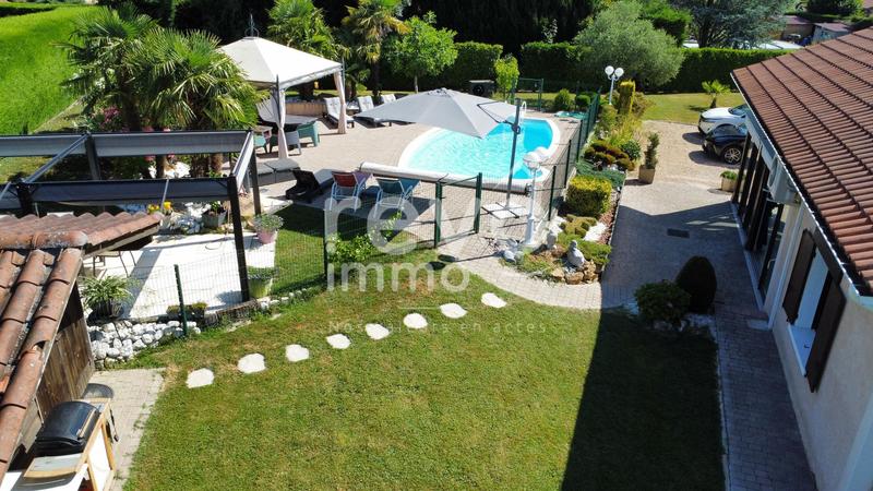 Maison - 190 m² - 6 pièces