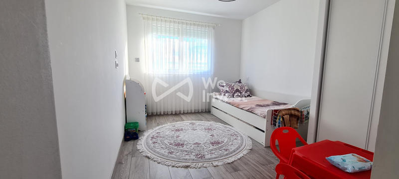 Appartement - 82 m² - 3 pièces