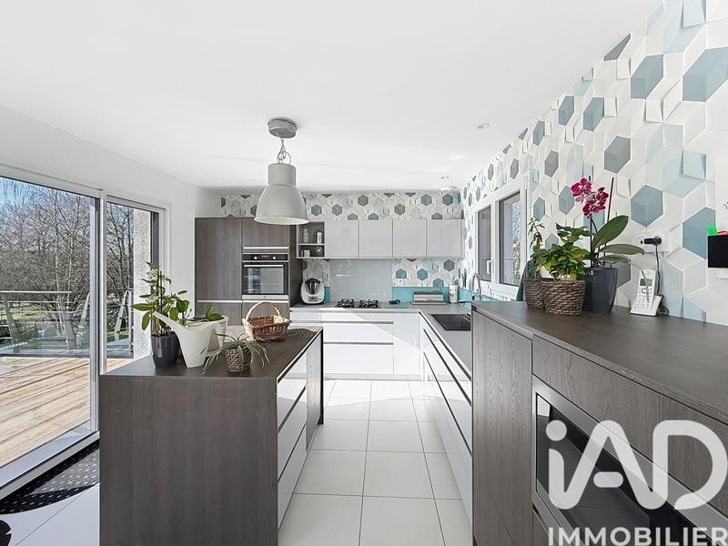 Maison - 136 m² - 5 pièces