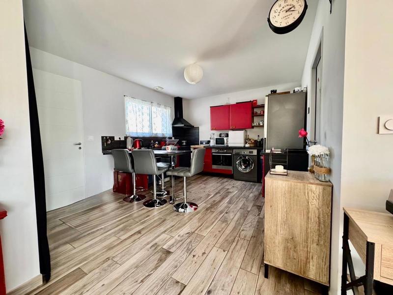 Maison - 102 m² - 6 pièces