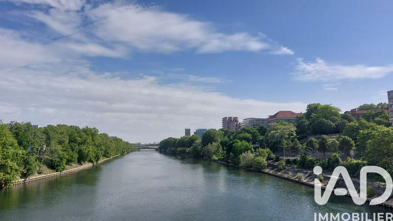 Appartement - 81 m² - 4 pièces