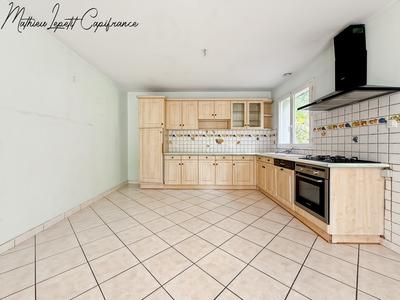 Maison - 170 m² - 6 pièces