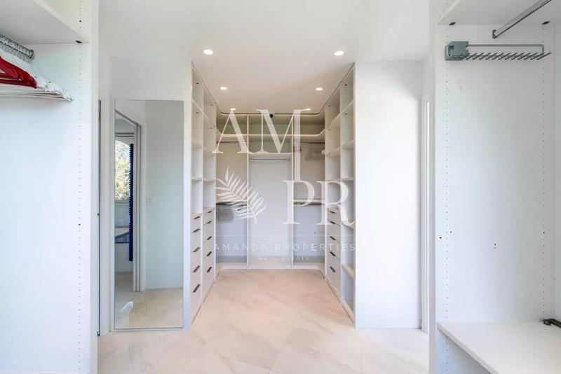 Villa - 540 m² - 13 pièces