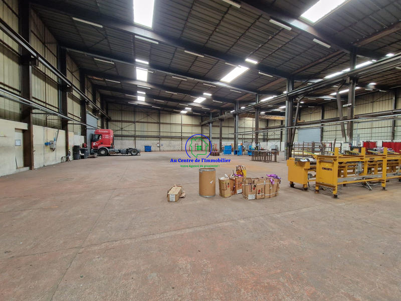 Local d'activités - 3 150 m²