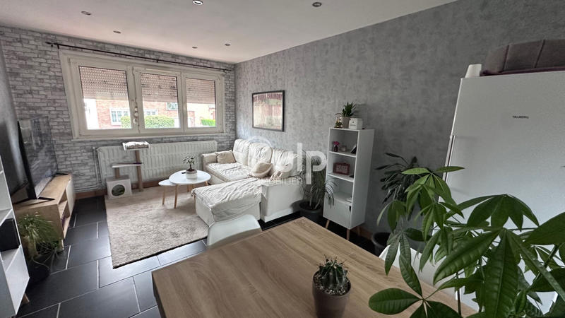 Maison - 76 m² - 5 pièces