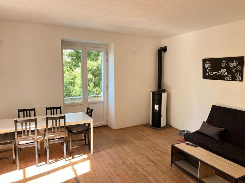 Maison - 93 m² - 5 pièces