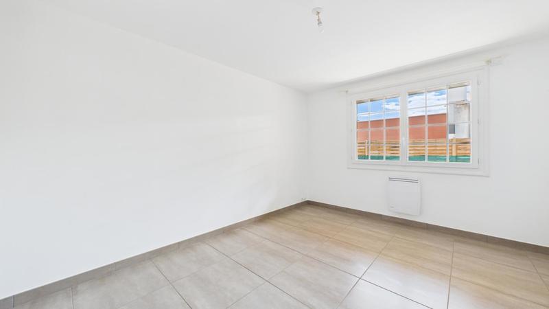 Maison - 207 m² - 7 pièces
