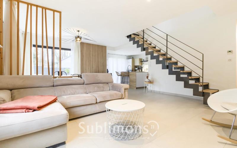 Maison - 122 m² - 5 pièces