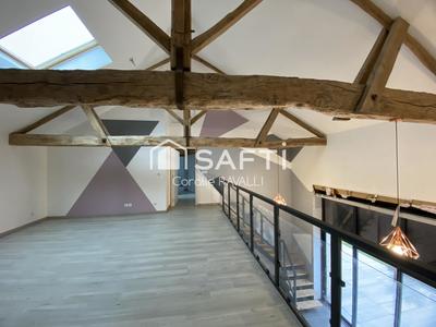 Maison - 222 m² - 8 pièces