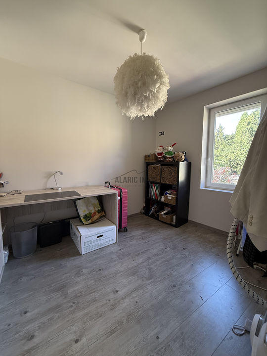 Maison - 98 m² - 4 pièces