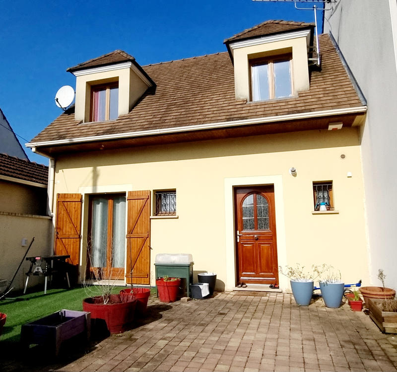 Maison - 82 m² - 4 pièces