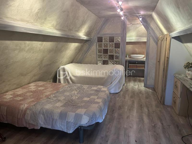 Chaumière - 170 m² - 6 pièces