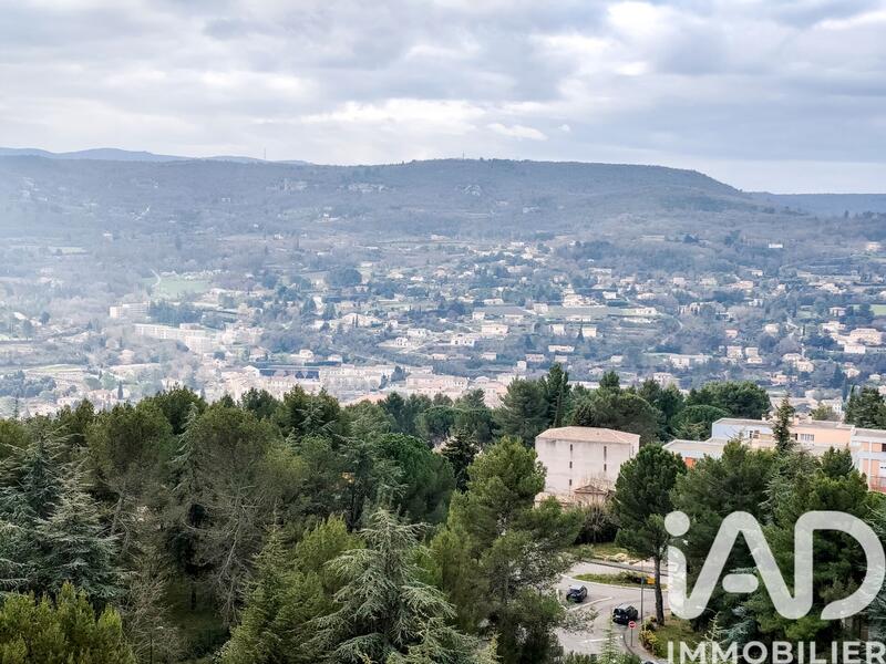 Appartement - 99 m² - 5 pièces