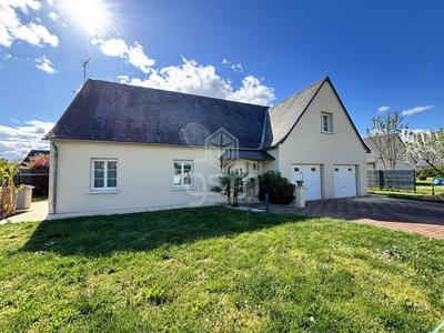 Maison traditionnelle - 198 m² - 6 pièces