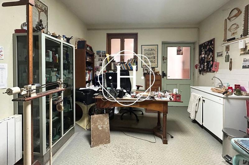 Local commercial - 94 m² - 5 pièces