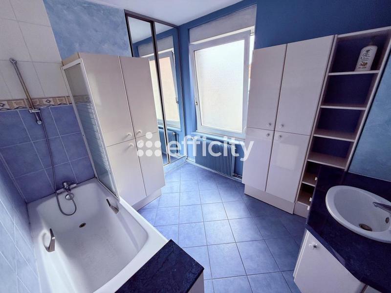 Maison - 100 m² - 6 pièces