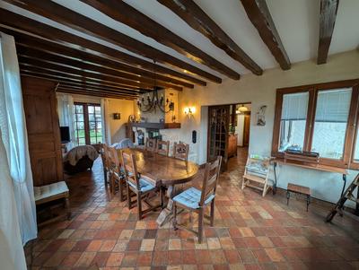 Maison - 141 m² - 6 pièces