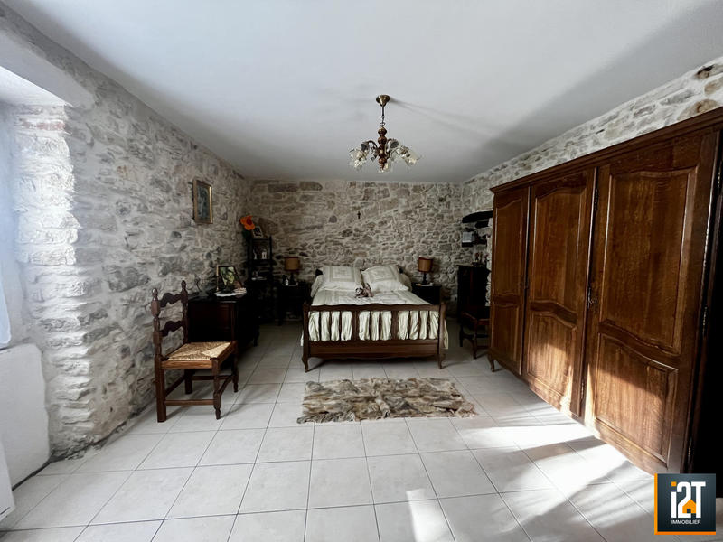 Maison ancienne - 97 m² - 3 pièces