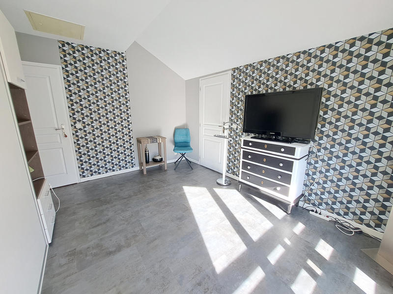 Appartement - 203 m² - 6 pièces