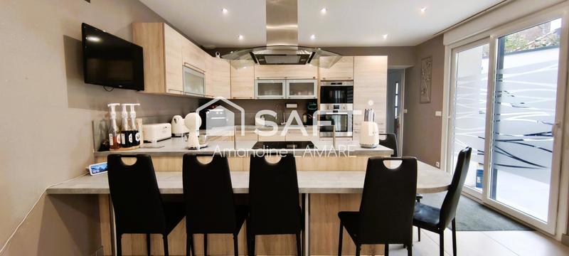 Maison de ville - 160 m² - 8 pièces