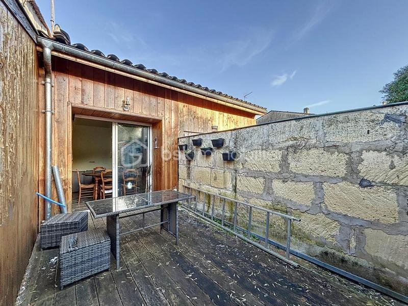 Maison - 215 m² - 8 pièces