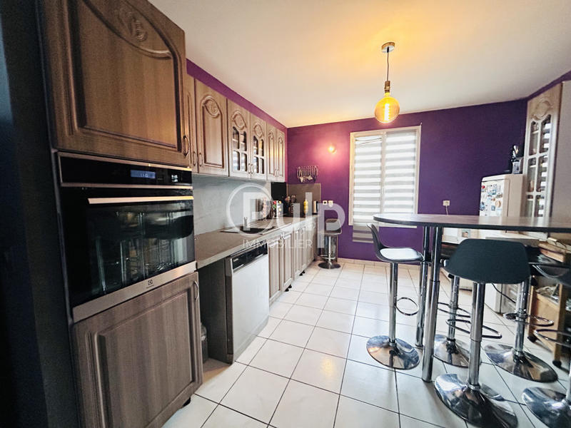 Maison - 130 m² - 7 pièces