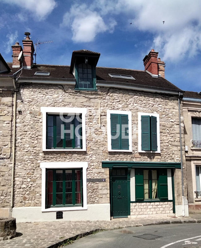 Maison - 225 m² - 7 pièces