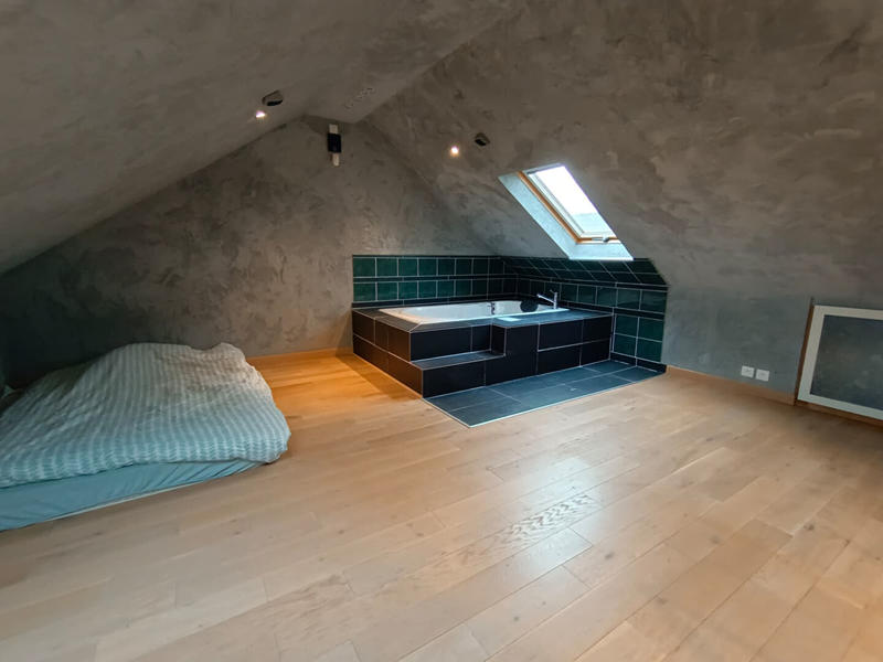 Maison - 85 m² - 5 pièces