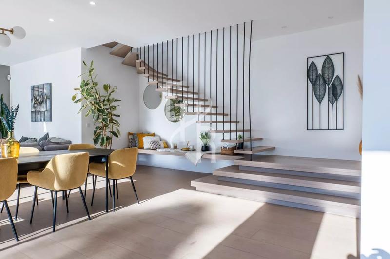 Villa - 245 m² - 5 pièces