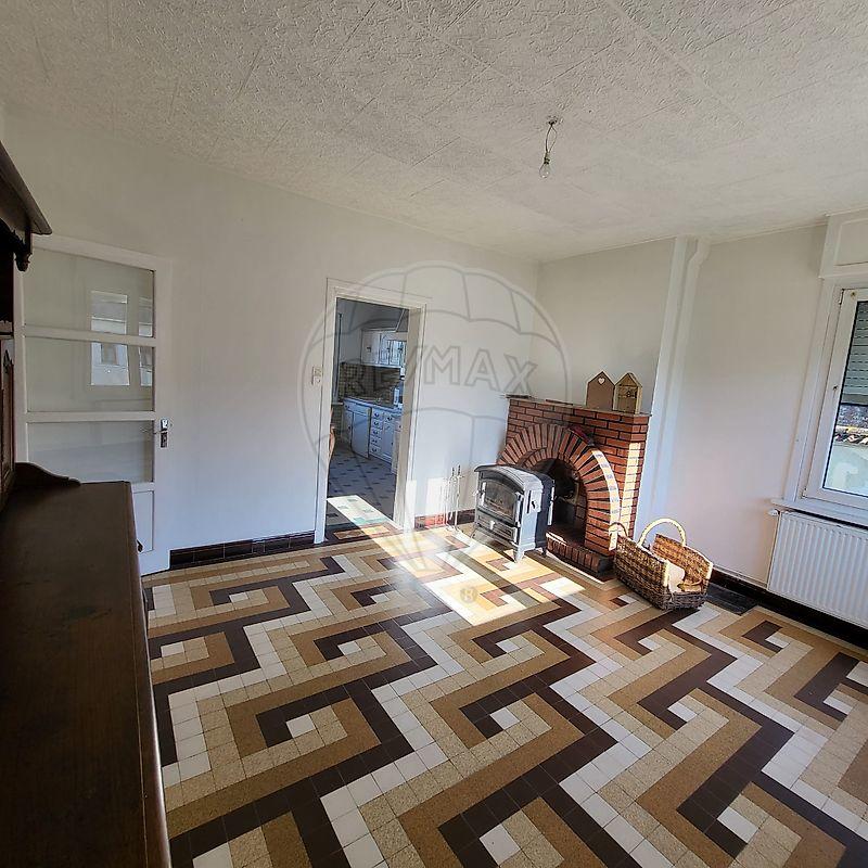 Maison - 95 m² - 5 pièces