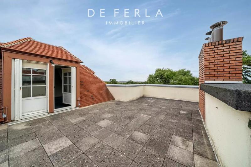 Appartement - 213 m² - 6 pièces