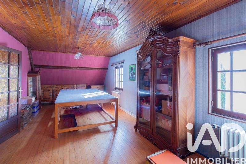 Maison - 208 m² - 9 pièces