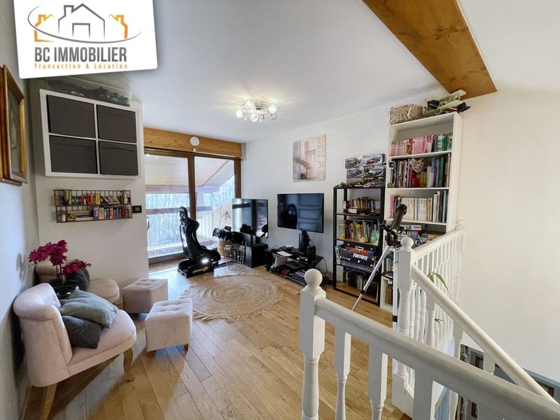 Appartement - 144 m² - 6 pièces