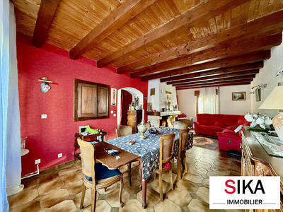 Maison traditionnelle - 154 m² - 7 pièces