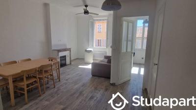 Chambre - 9 m² - 1 pièce