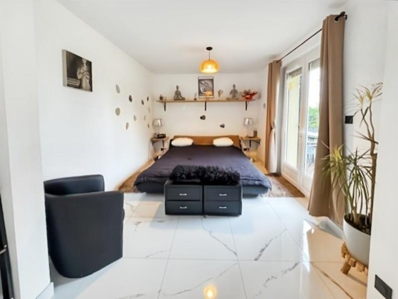 Maison - 165 m² - 8 pièces