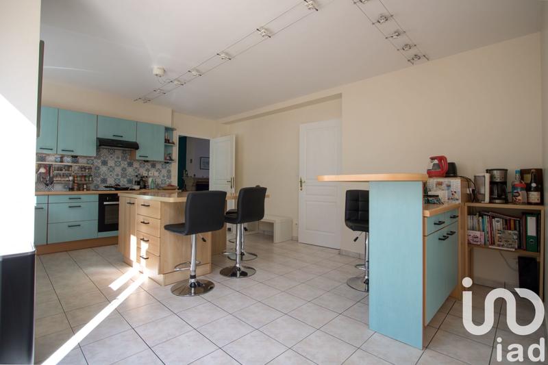 Maison - 210 m² - 8 pièces