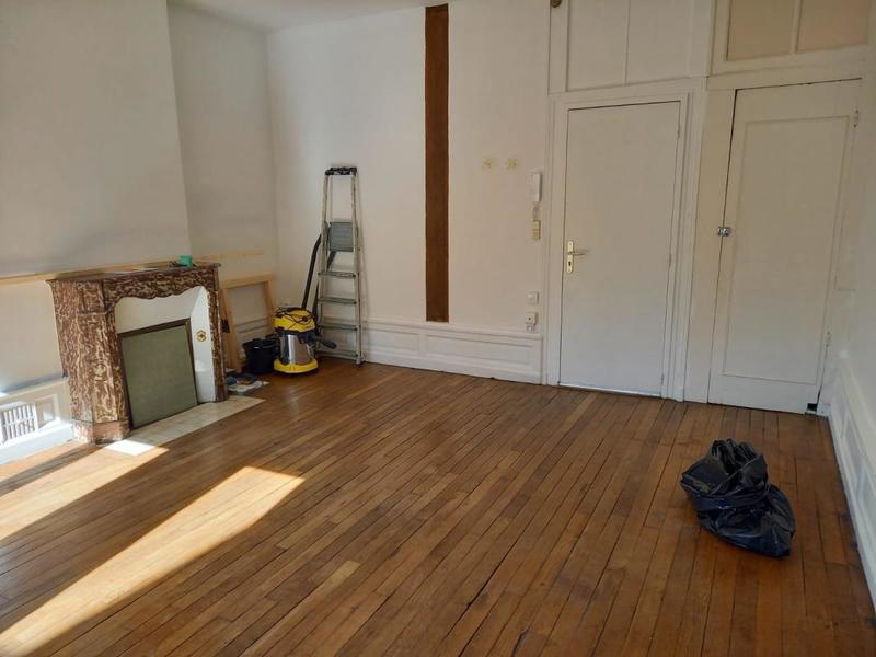 Studio - 25 m² - 1 pièce