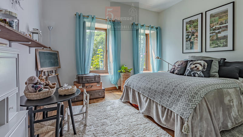 Maison - 550 m² - 15 pièces