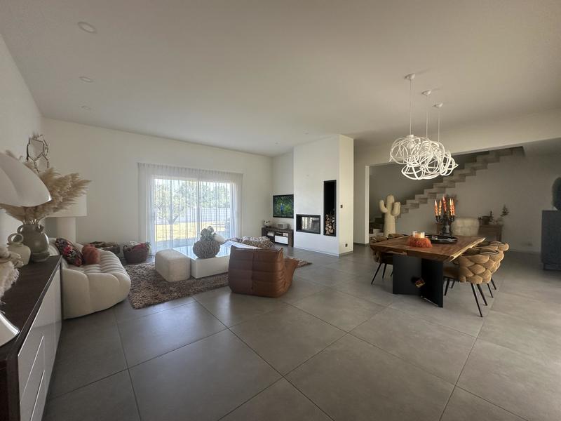 Propriété - 206 m² - 7 pièces