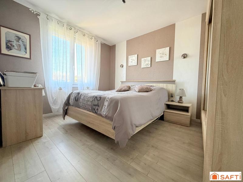 Maison - 108 m² - 5 pièces