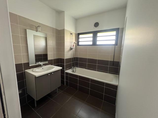 Appartement ancien - 68 m² - 3 pièces