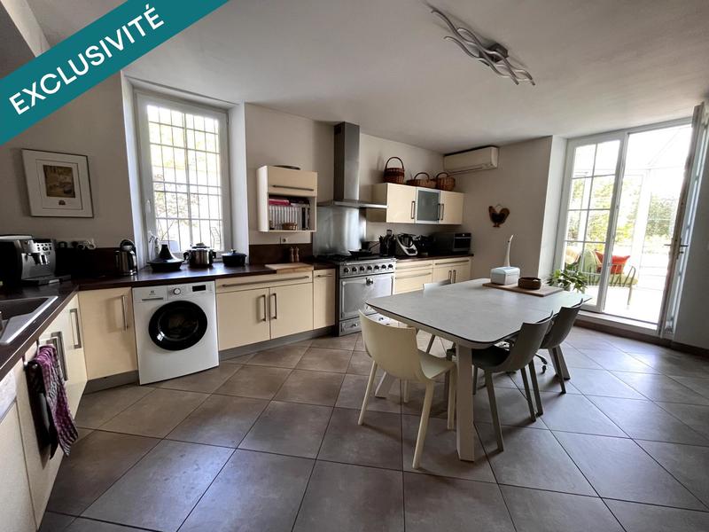 Villa - 260 m² - 8 pièces